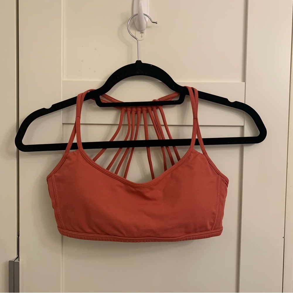 Lululemon Free to Be Bra